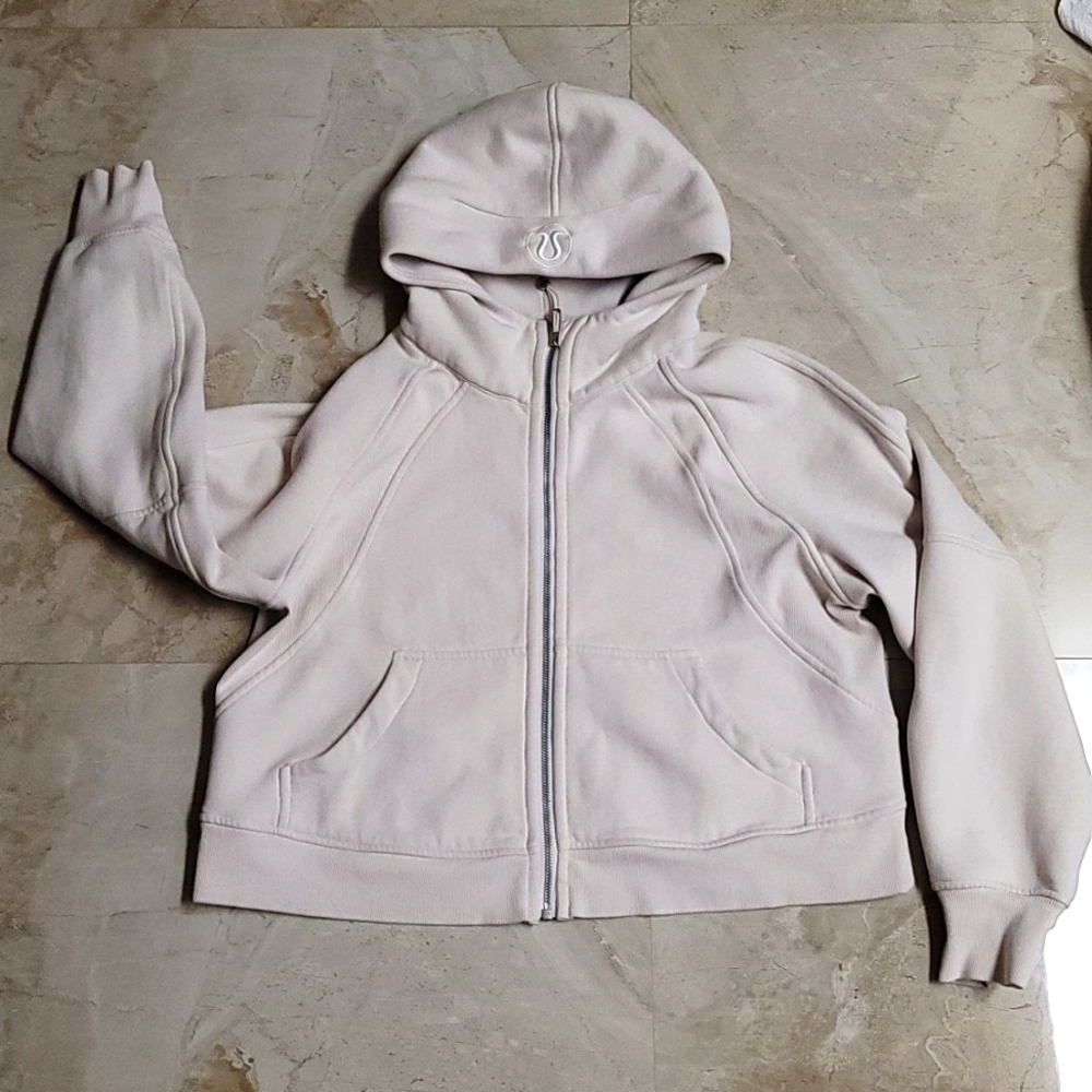 Lululemon Scuba Oversized full zip, size M/L, creamy off white